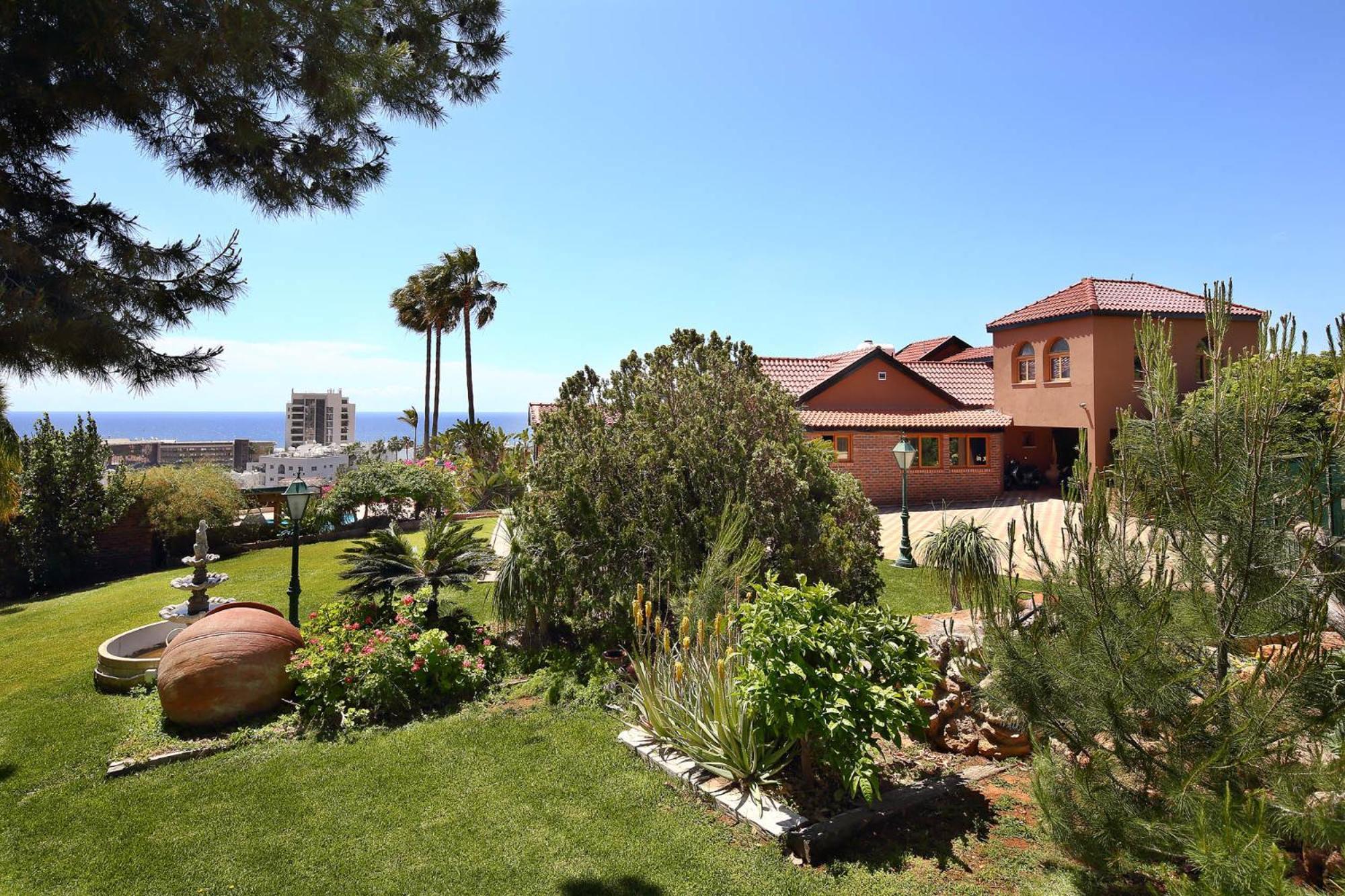 Olive Tree Apartments リマソール エクステリア 写真